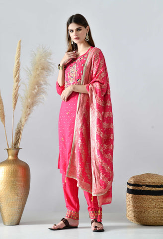 Gul-e-Banaras Suit Set